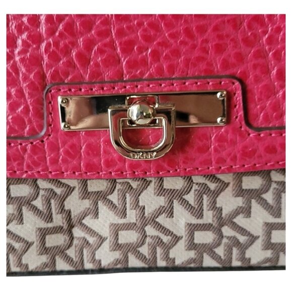 DKNY Pink Leather & Monogram Canvas Clutch Purse - Picture 4 of 8